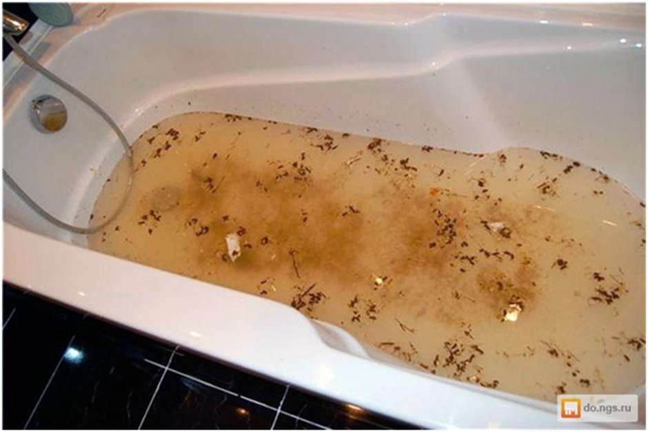 Отмыть сильно загрязненную. Засорилась ванная. Засор в ванне. Засор в раковине.